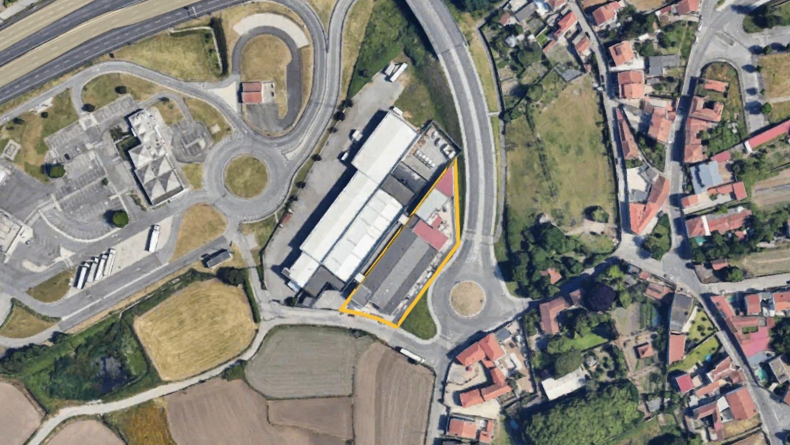 Armazém para Indústria e Logística - com 3 000 m2 | Águas Santas, Maia