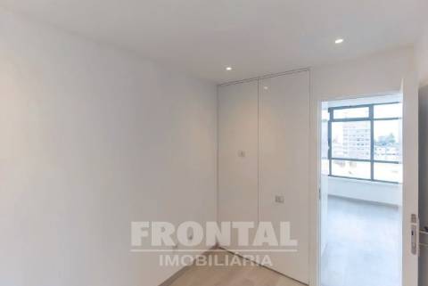 Apartamento T0+1 | Localização Premium Junto ao Metro e El Corte Inglés