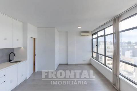 Apartamento T0+1 | Localização Premium Junto ao Metro e El Corte Inglés