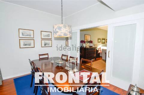 Apartamento T3 com Varanda | A Poucos Minutos da Praia e do Rio