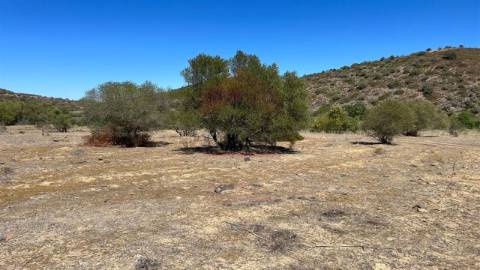 Terreno com ruina, Alcoutim, Alcoutim
