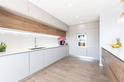 Apartamento T5 Venda em Faro (Sé e São Pedro),Faro