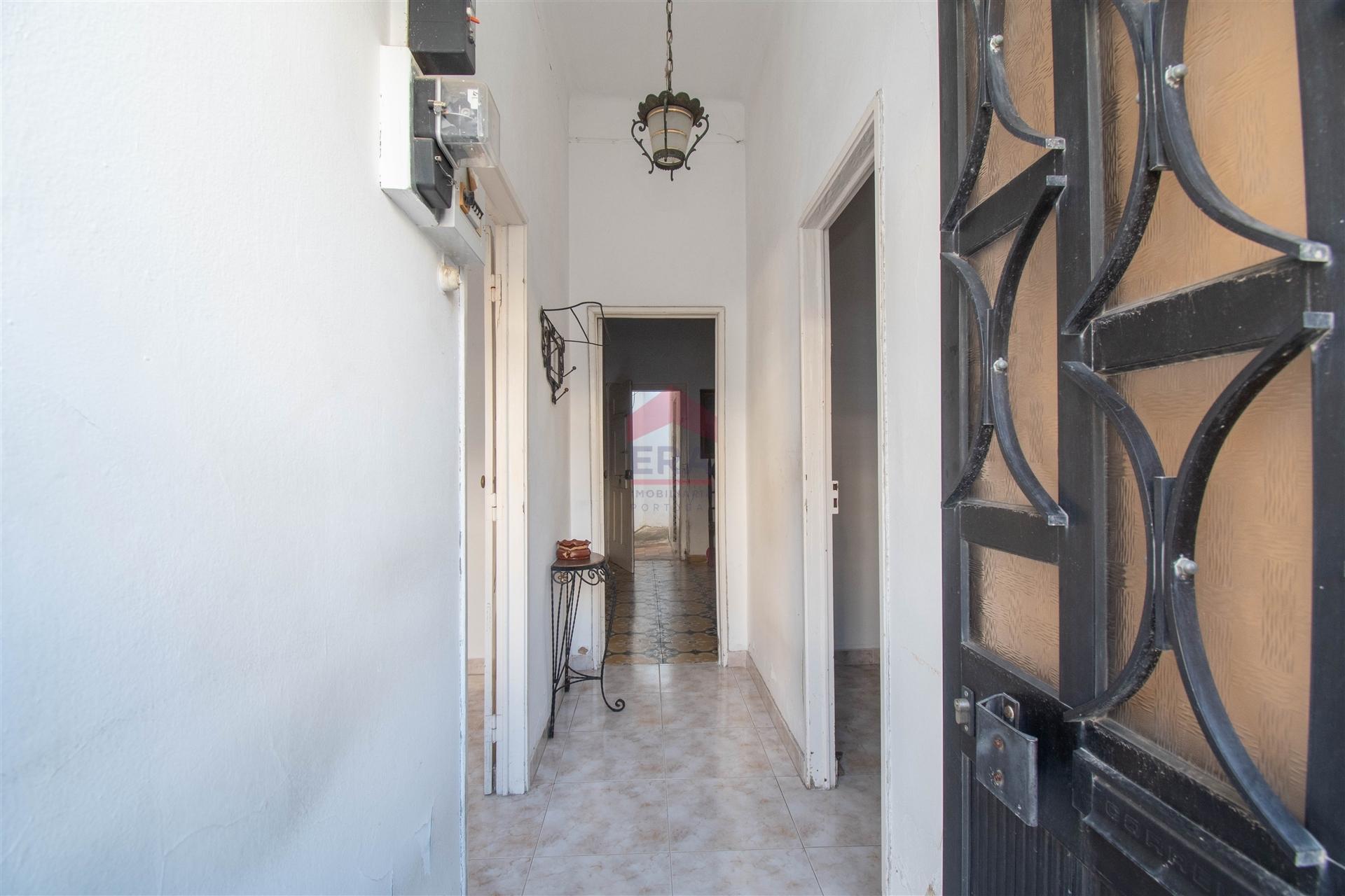 Moradia Geminada T4 Venda em Quarteira,Loulé