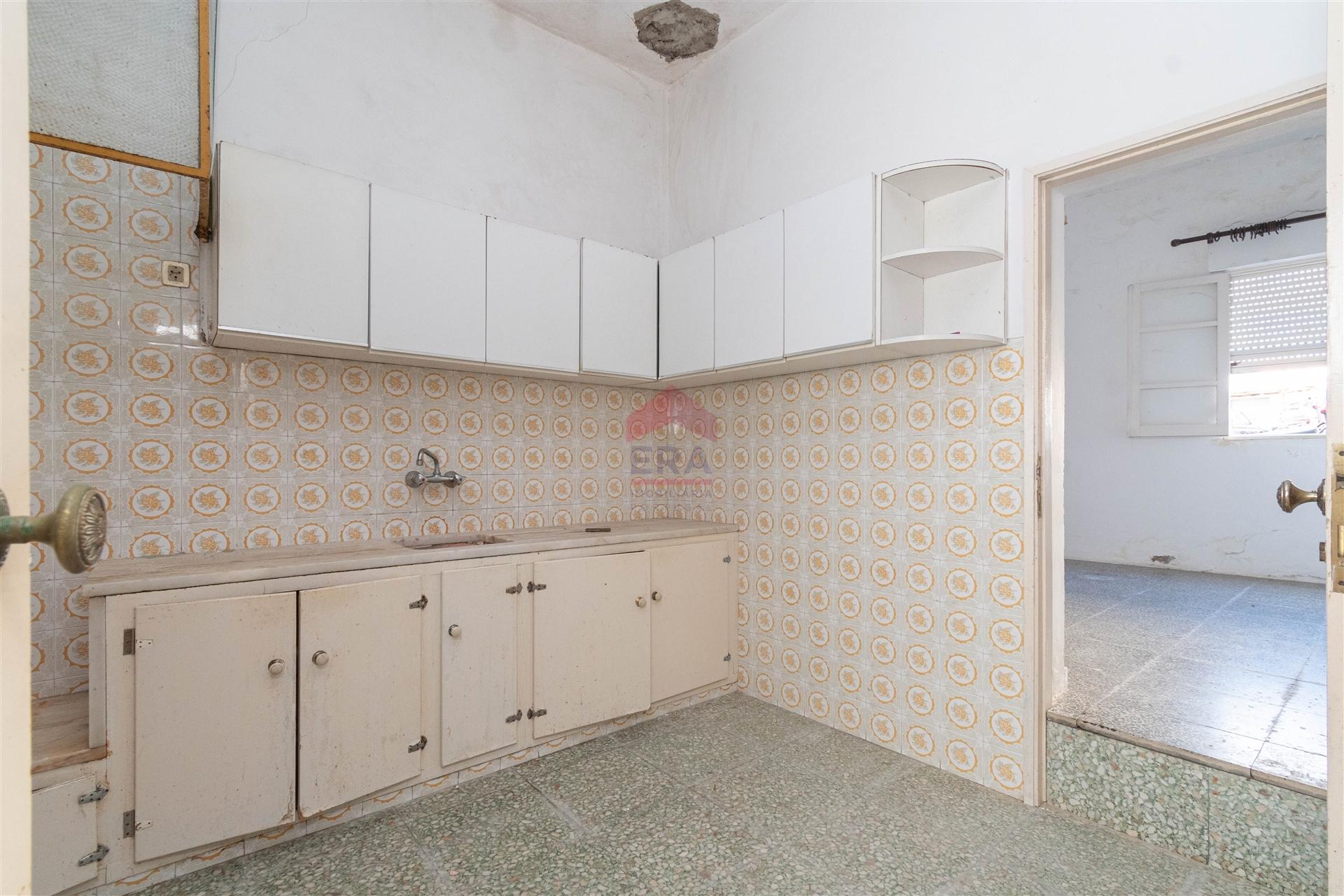 Moradia Geminada T4 Venda em Quarteira,Loulé