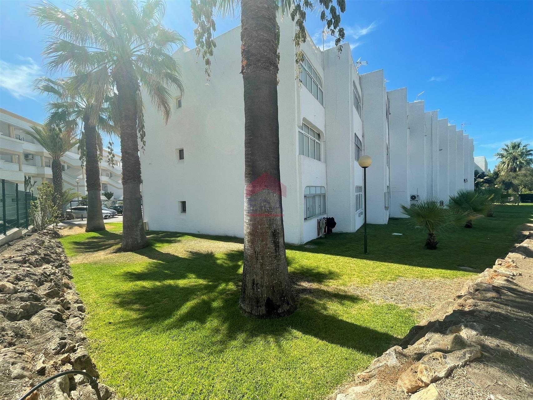 Apartamento T0 Venda em Quarteira,Loulé