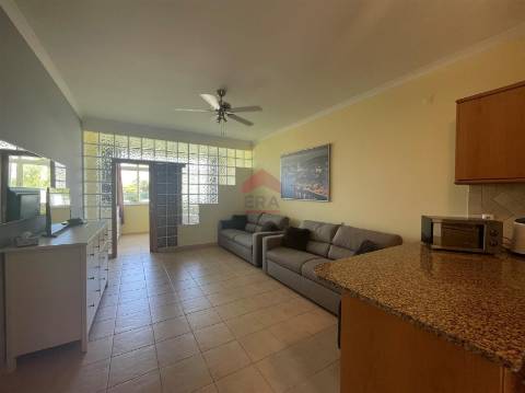 Apartamento T0 Venda em Quarteira,Loulé