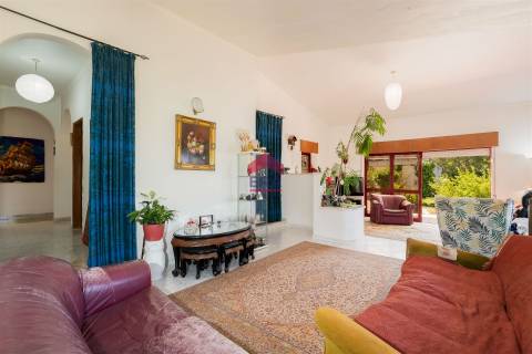 Moradia T4 Venda em Quelfes,Olhão