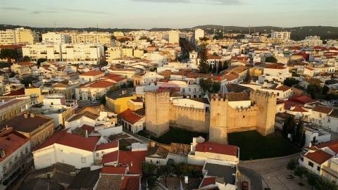 Armazém  Venda em Loulé (São Sebastião),Loulé