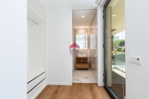 Apartamento T4 Venda em Olhão,Olhão
