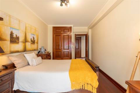 Apartamento T4 Venda em Faro (Sé e São Pedro),Faro