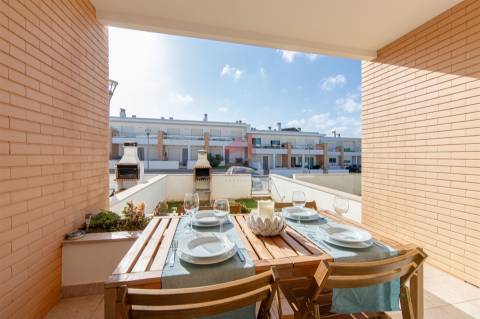 Moradia T2 Venda em Albufeira e Olhos de Água,Albufeira