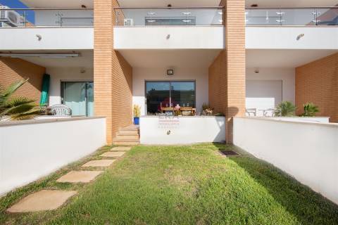 Moradia T2 Venda em Albufeira e Olhos de Água,Albufeira