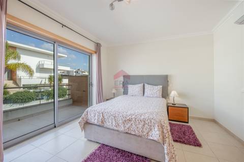 Moradia T2 Venda em Albufeira e Olhos de Água,Albufeira