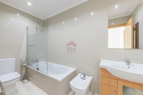 Moradia T2 Venda em Albufeira e Olhos de Água,Albufeira