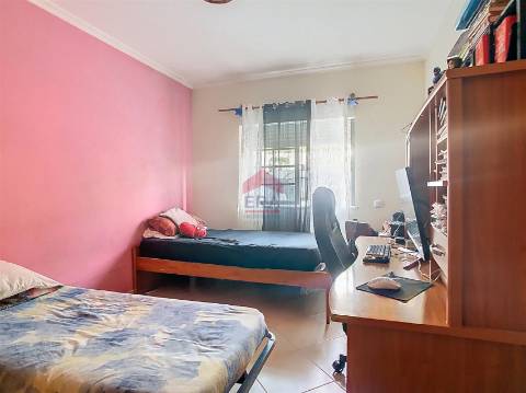 Apartamento T2 Venda em Quarteira,Loulé