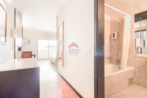 Apartamento T0 Venda em Albufeira e Olhos de Água,Albufeira