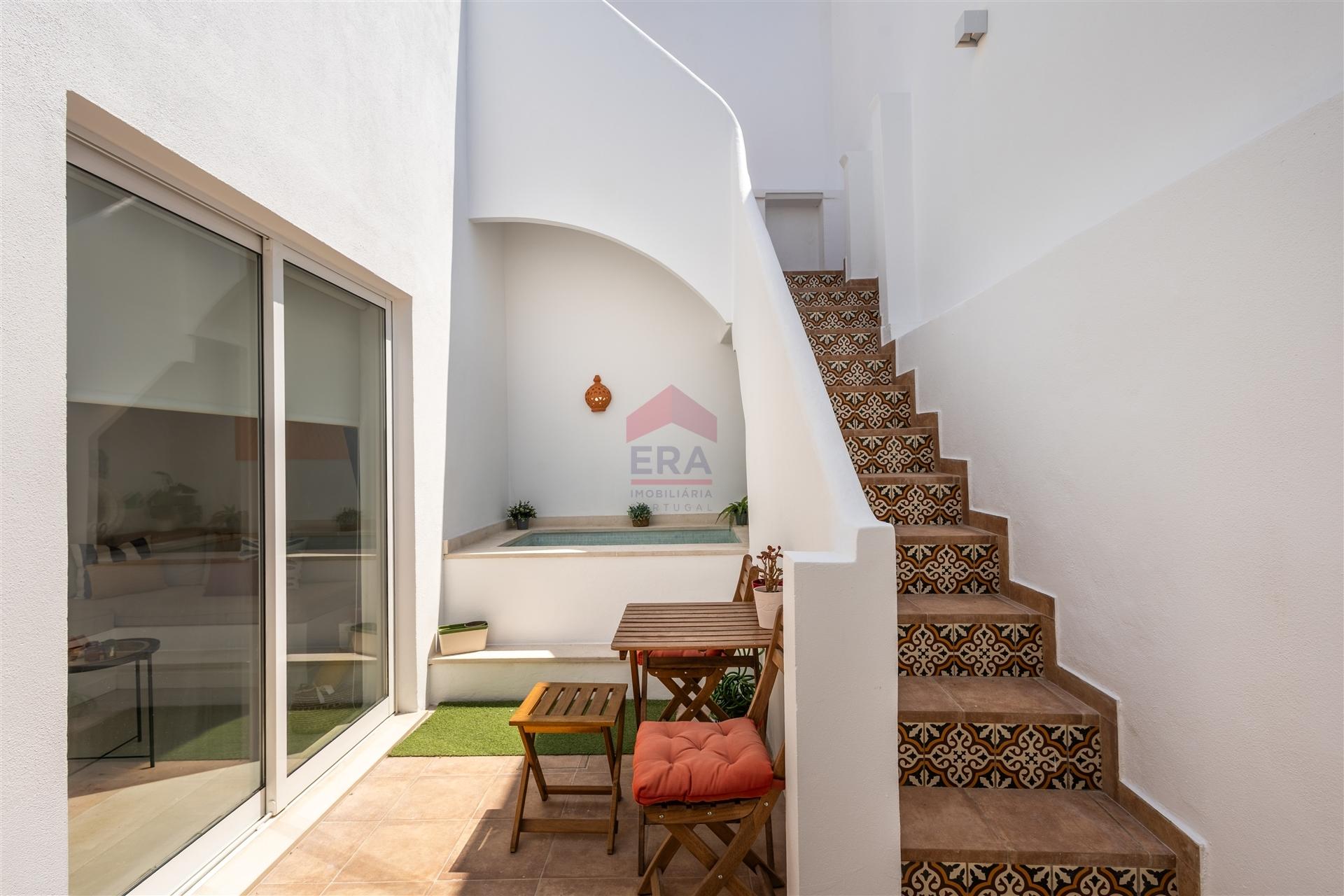 Moradia Geminada T3 Venda em Faro (Sé e São Pedro),Faro