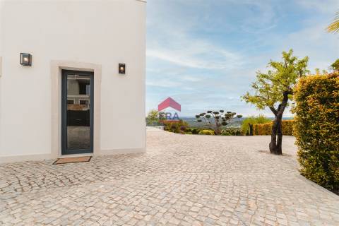 Moradia T6 Venda em Santa Bárbara de Nexe,Faro