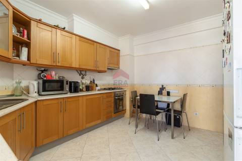 Apartamento T3 Venda em Olhão,Olhão