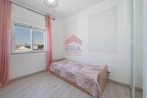 Apartamento T3 Venda em Quelfes,Olhão