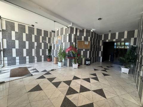 Apartamento T3 Venda em Faro (Sé e São Pedro),Faro