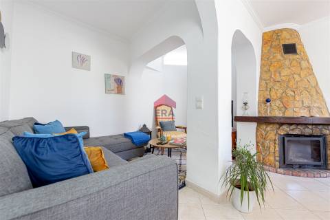 Moradia Geminada T2+2 Venda em Quarteira,Loulé