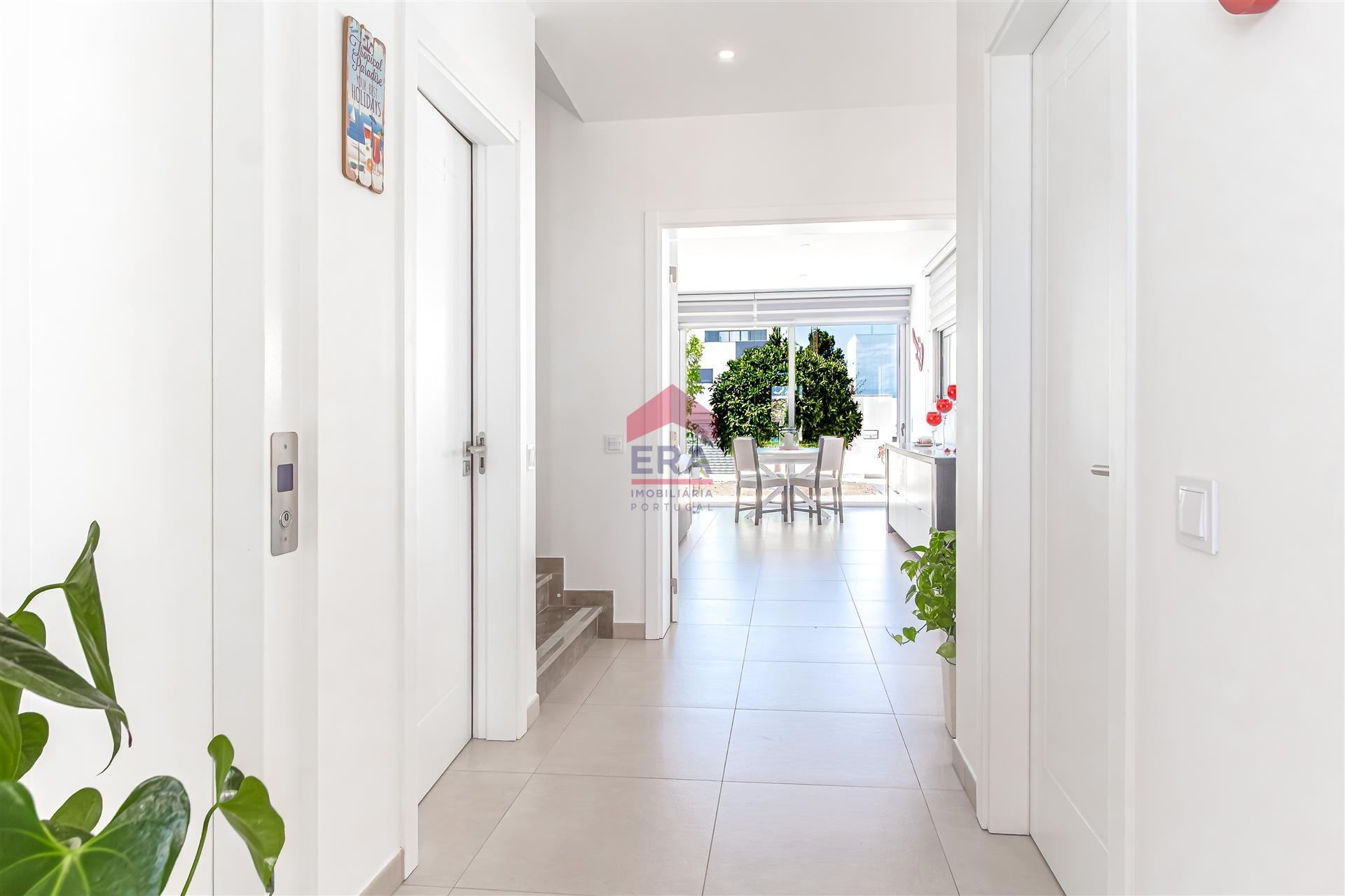 Moradia Geminada T4 Venda em Tavira (Santa Maria e Santiago),Tavira