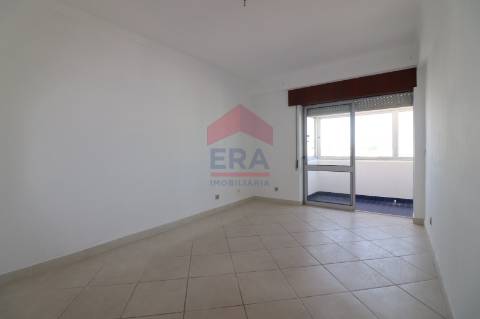 Apartamento T1 Venda em Faro (Sé e São Pedro),Faro