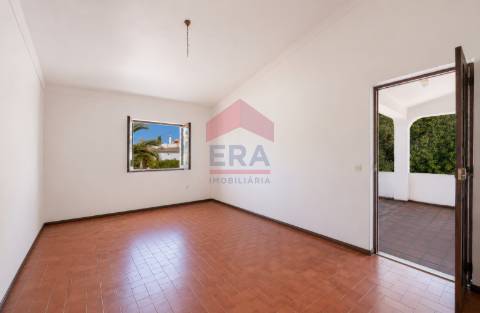 Moradia >=T10 Venda em Lagoa e Carvoeiro,Lagoa (Algarve)