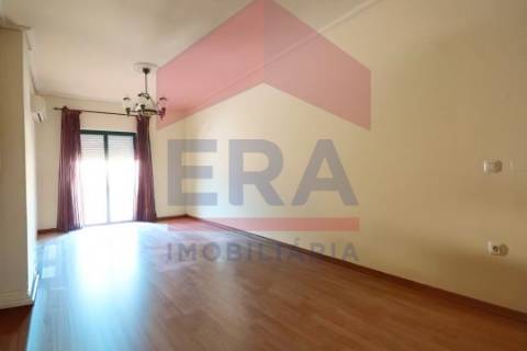 Apartamento T4 Venda em Faro (Sé e São Pedro),Faro