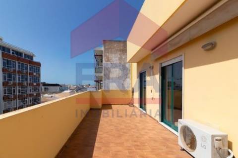 Apartamento T4 Venda em Faro (Sé e São Pedro),Faro