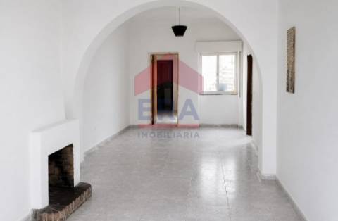 Moradia Geminada T2 Venda em Quarteira,Loulé