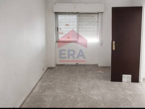 Moradia Geminada T2 Venda em Quarteira,Loulé