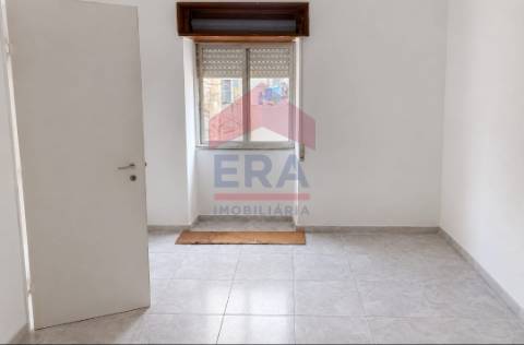 Moradia Geminada T2 Venda em Quarteira,Loulé