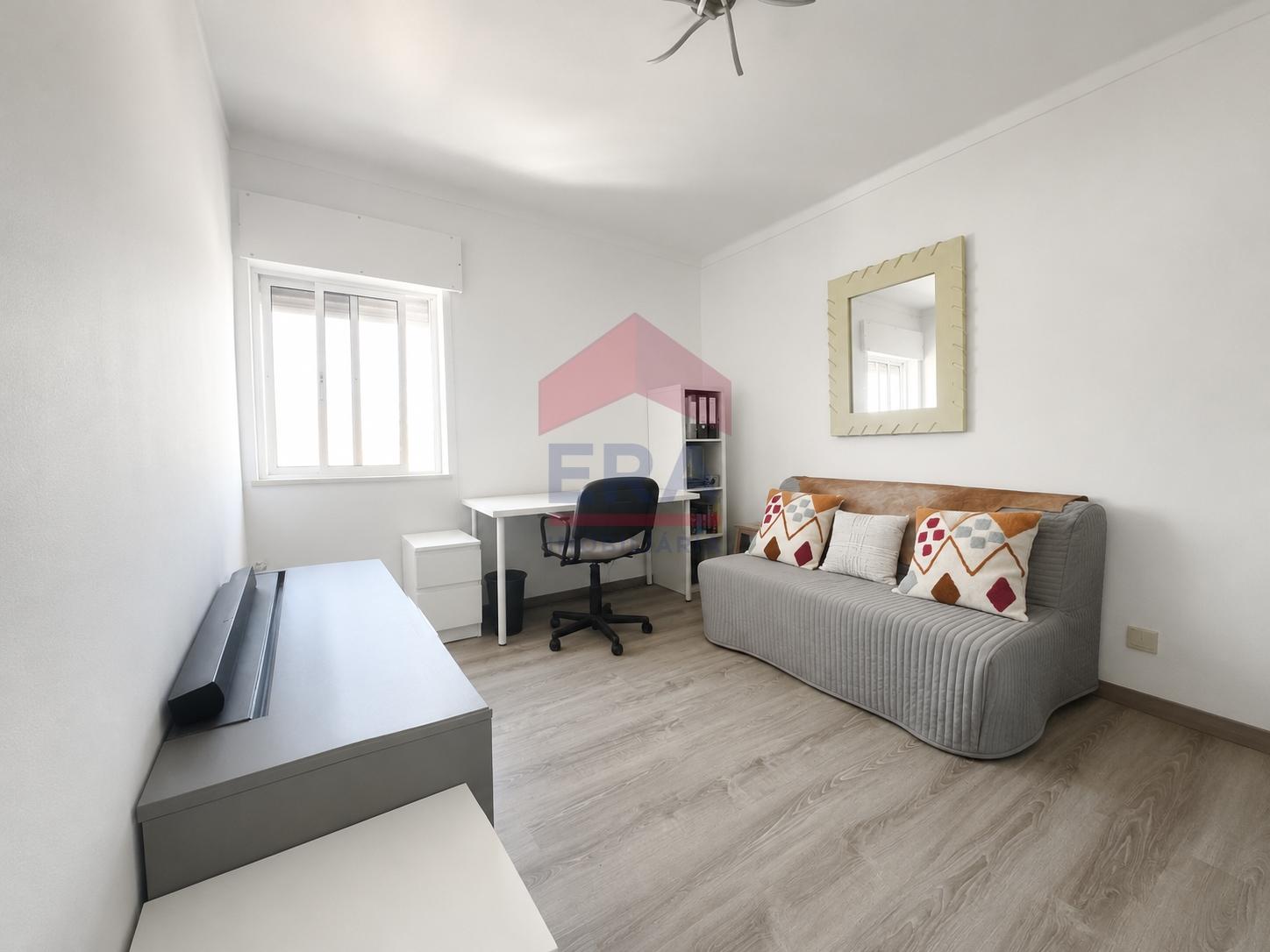 Apartamento T3 Venda em Quarteira,Loulé