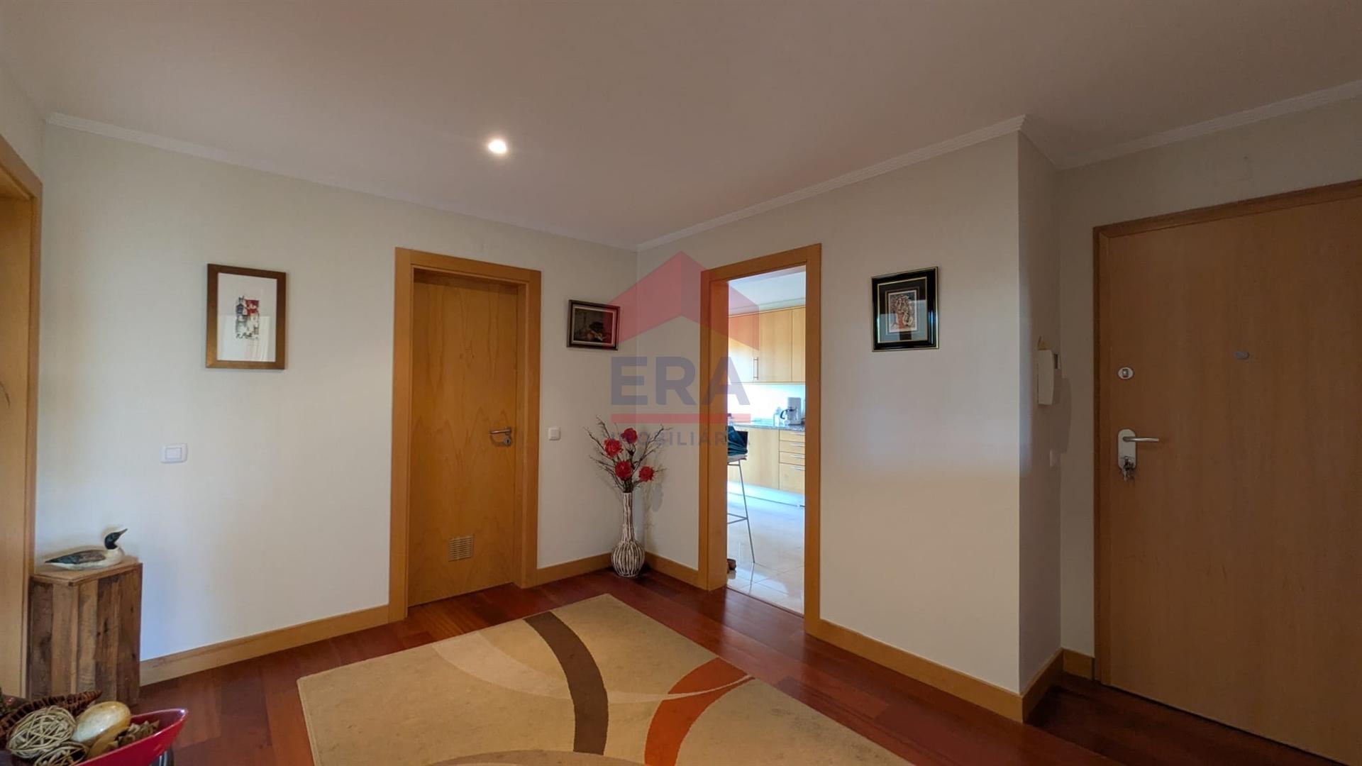 Apartamento T4 Venda em Albufeira e Olhos de Água,Albufeira