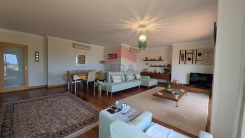 Apartamento T4 Venda em Albufeira e Olhos de Água,Albufeira