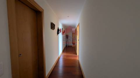 Apartamento T4 Venda em Albufeira e Olhos de Água,Albufeira