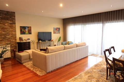 Moradia T3 Venda em Gondomar (São Cosme), Valbom e Jovim,Gondomar