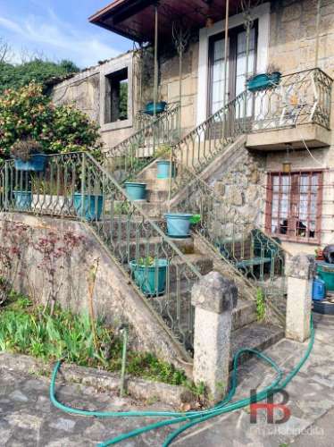Moradia Geminada T4 Venda em Campo de Besteiros,Tondela