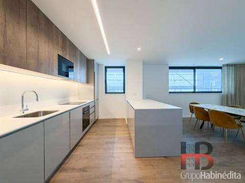Apartamento T2 DUPLEX Venda em Matosinhos e Leça da Palmeira,Matosinhos