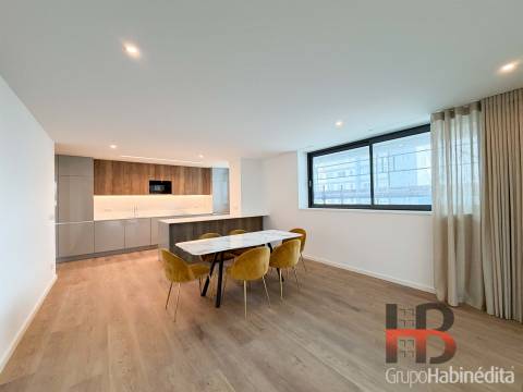 Apartamento T2 DUPLEX Venda em Matosinhos e Leça da Palmeira,Matosinhos