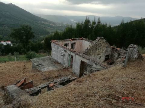 Moradia para Restaurar T2 Venda em Raiva, Pedorido e Paraíso,Castelo de Paiva