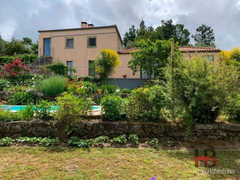 Moradia Rústica T5 Venda em São Vicente de Lafões,Oliveira de Frades
