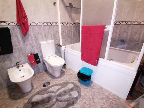 Moradia T5+2 Venda em Milheirós de Poiares,Santa Maria da Feira