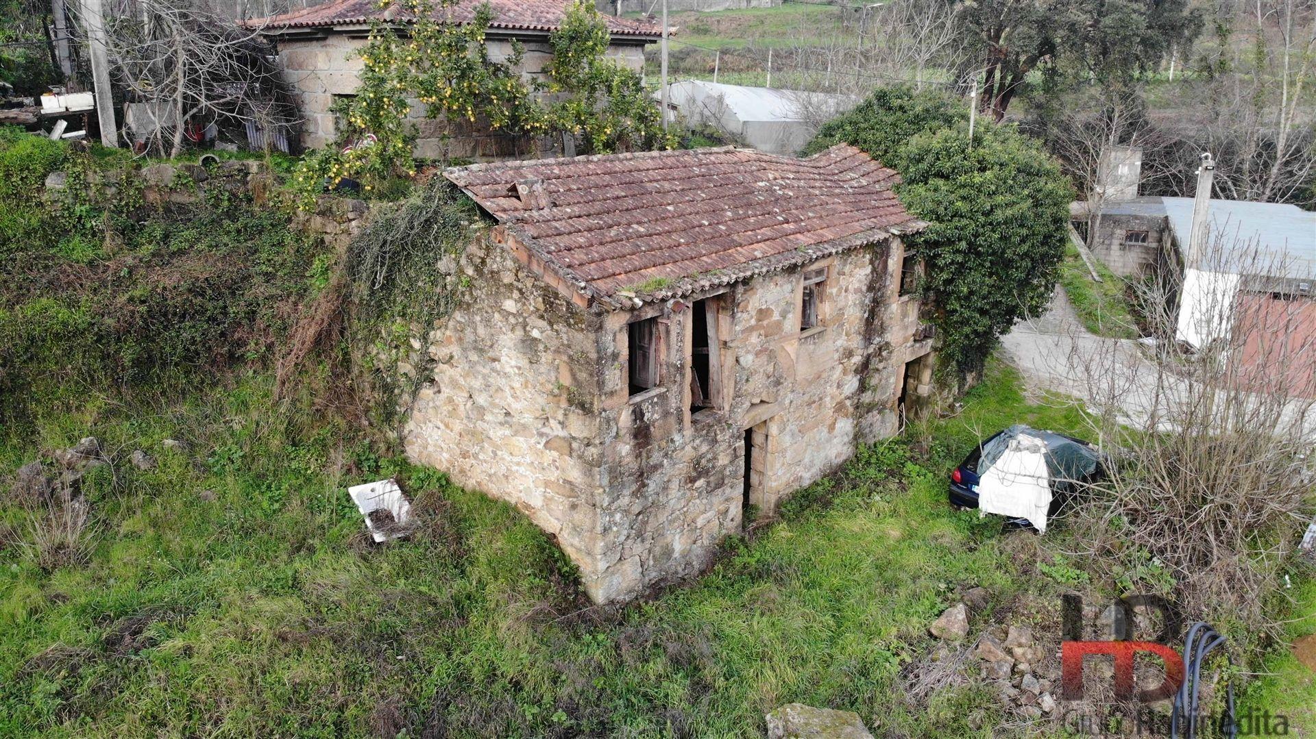 Moradia Rústica T3 Venda em Rossas,Arouca