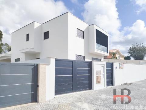 Moradia Isolada T3+1 Venda em Santa Maria da Feira, Travanca, Sanfins e Espargo,Santa Maria da Feira