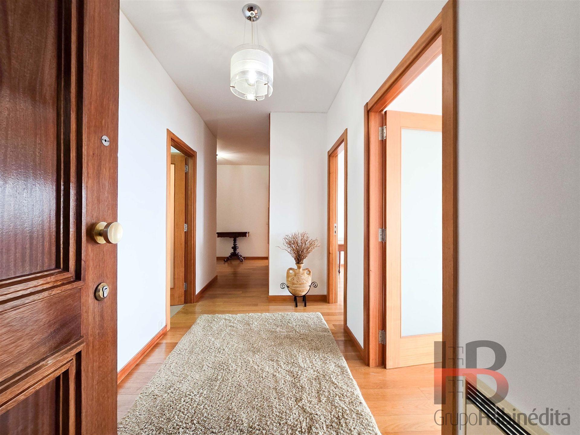 Apartamento T3 Arrendamento em Aldoar, Foz do Douro e Nevogilde,Porto