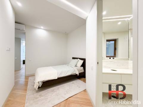 Apartamento T3 Venda em Cedofeita, Santo Ildefonso, Sé, Miragaia, São Nicolau e Vitória,Porto