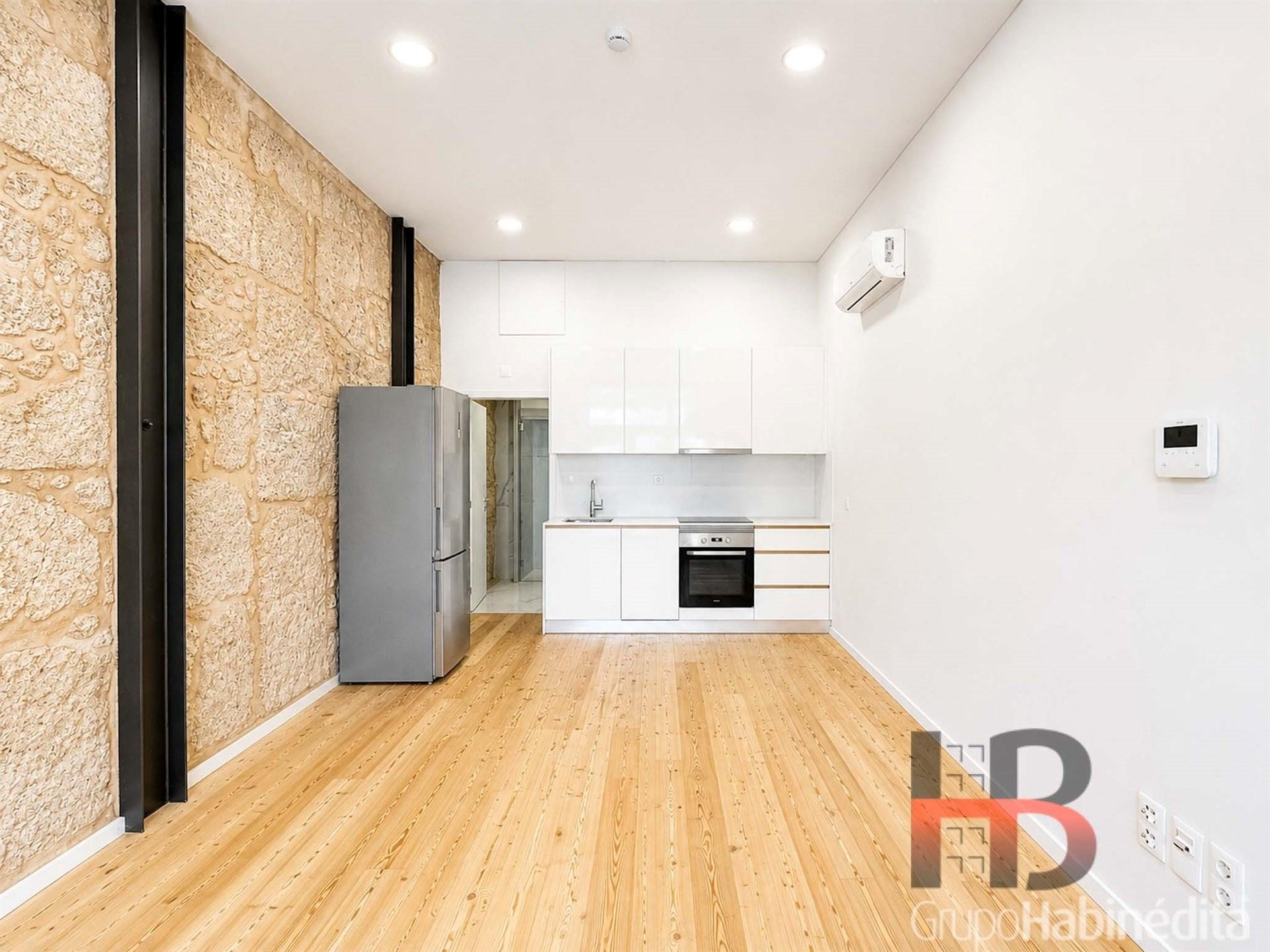 Apartamento T0 Venda em Cedofeita, Santo Ildefonso, Sé, Miragaia, São Nicolau e Vitória,Porto